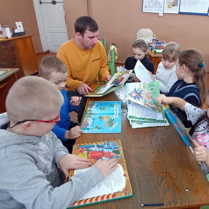 Кто много ﻿читает, тот много ﻿знает!