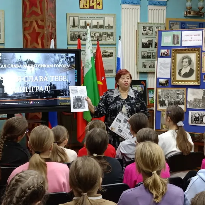 Экскурсия по экспозициям Победы: уроки истории для обучающихся младшей группы т/о «Фантазия»