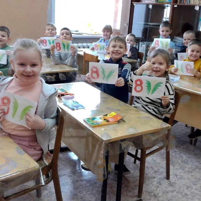 Поздравительные открытки к 8 марта